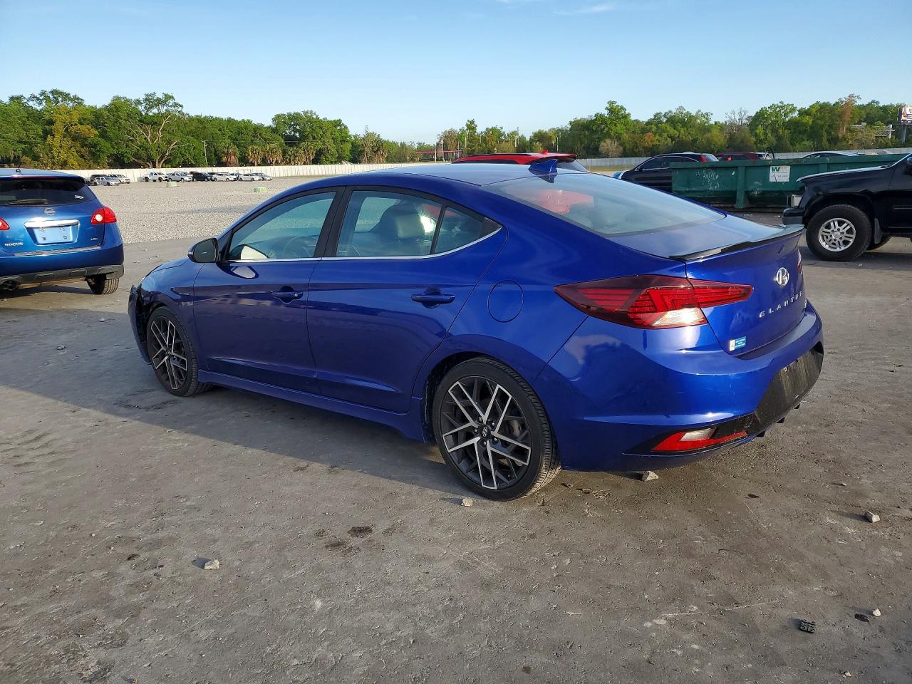 Hyundai ELANTRA Sport