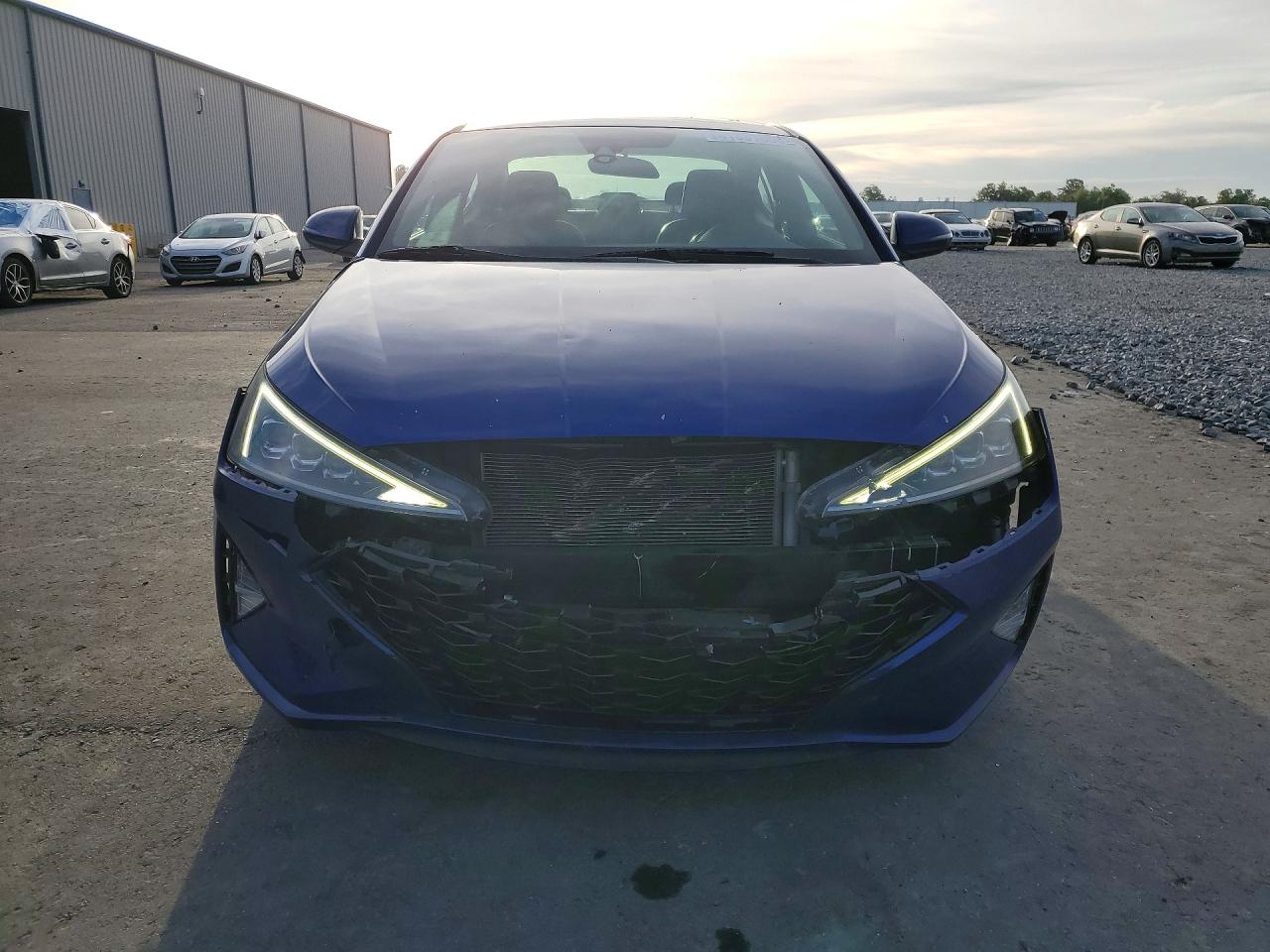 Hyundai ELANTRA Sport