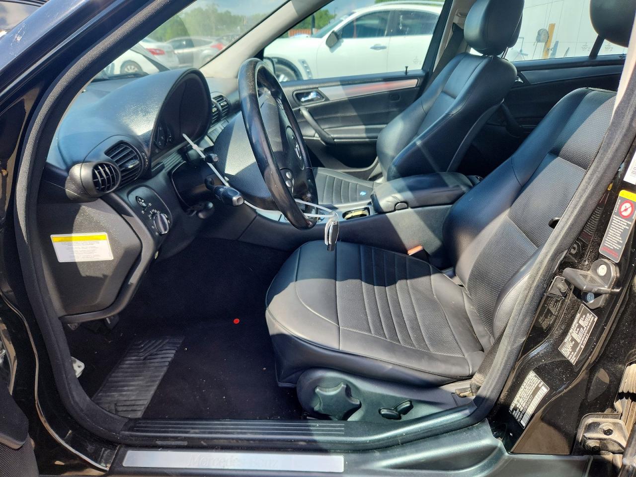 Mercedes-Benz C-Class 230k Sport Sedan