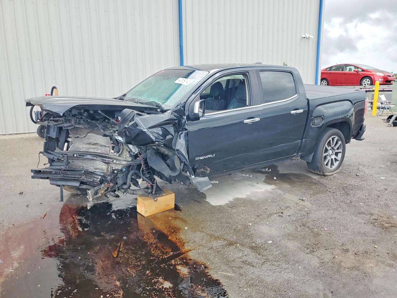 Salvage GMC Canyon Image
