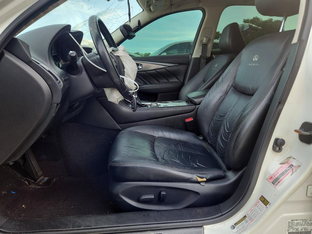 INFINITI Q50 Base