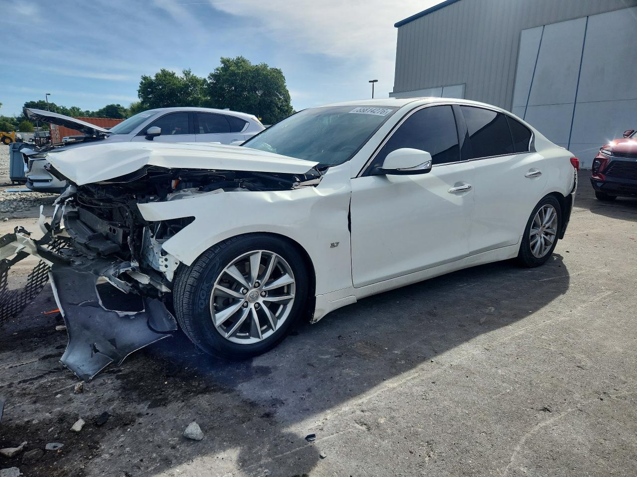 Salvage INFINITI Q50 Image