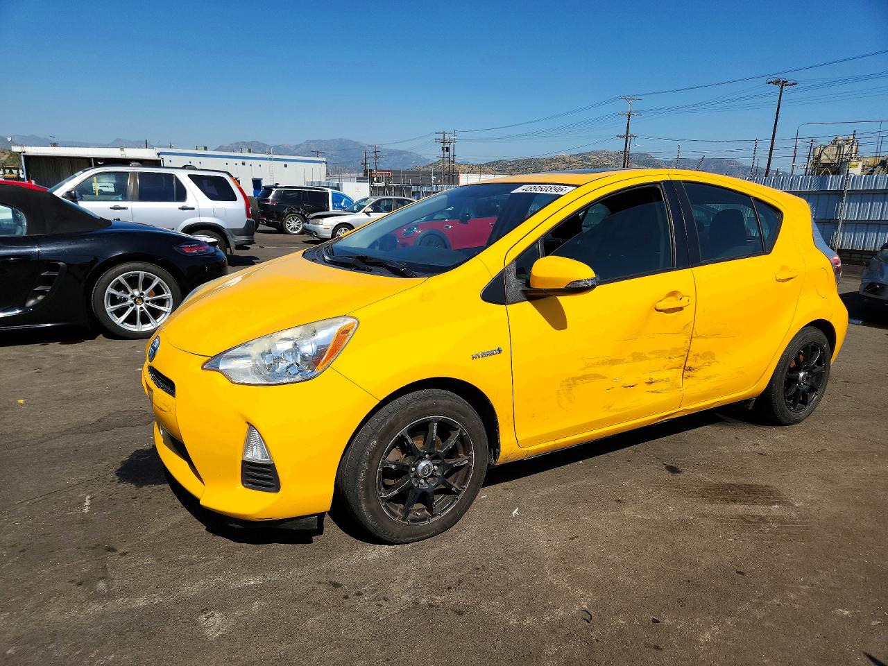 Salvage Toyota Prius Image