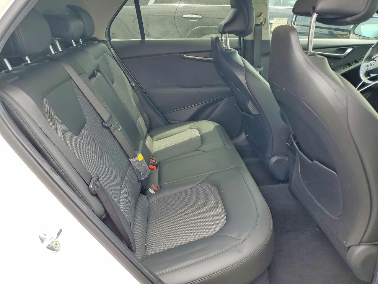 Kia Niro Ex