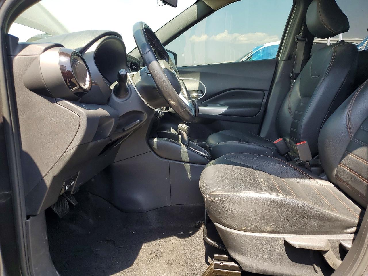 Nissan Kicks Sr