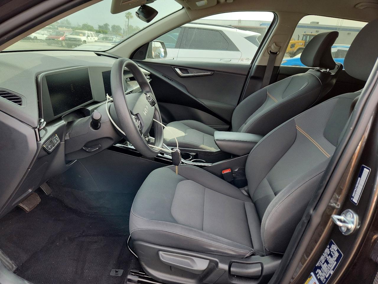 Kia Niro Lx