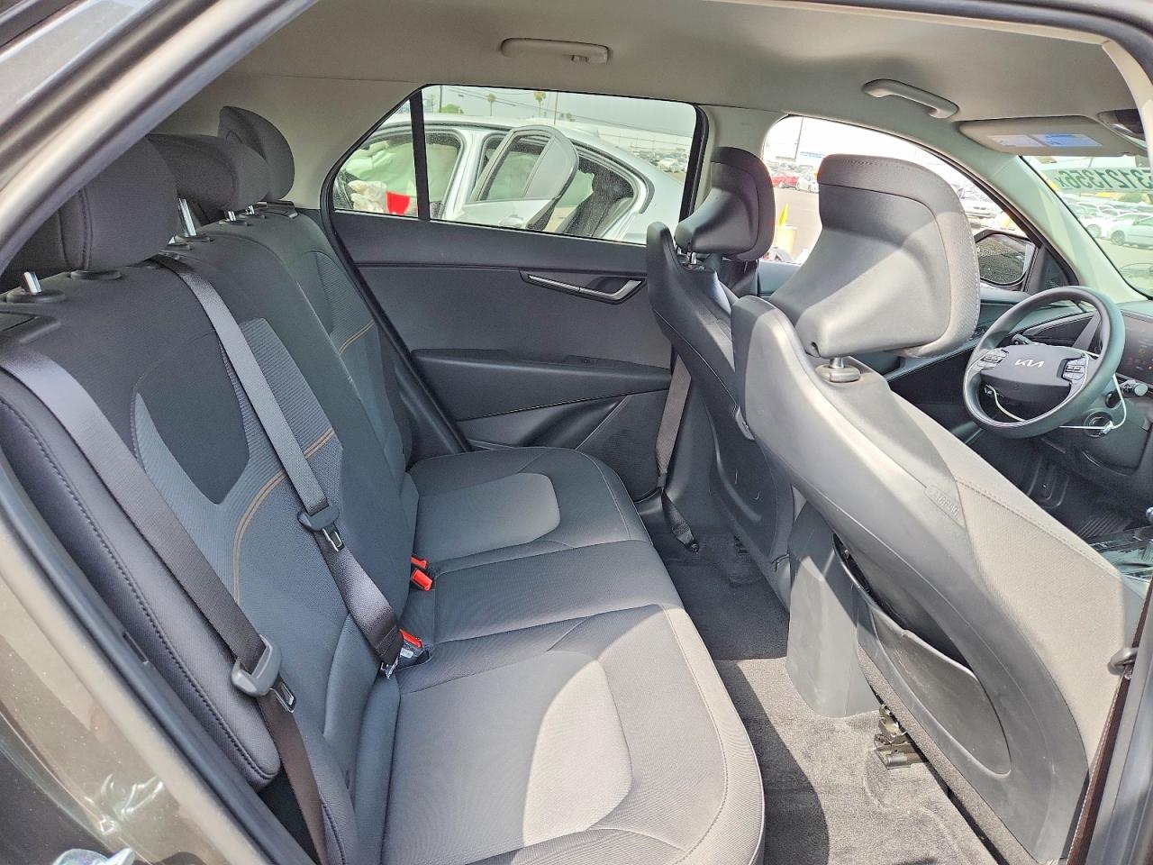 Kia Niro Lx