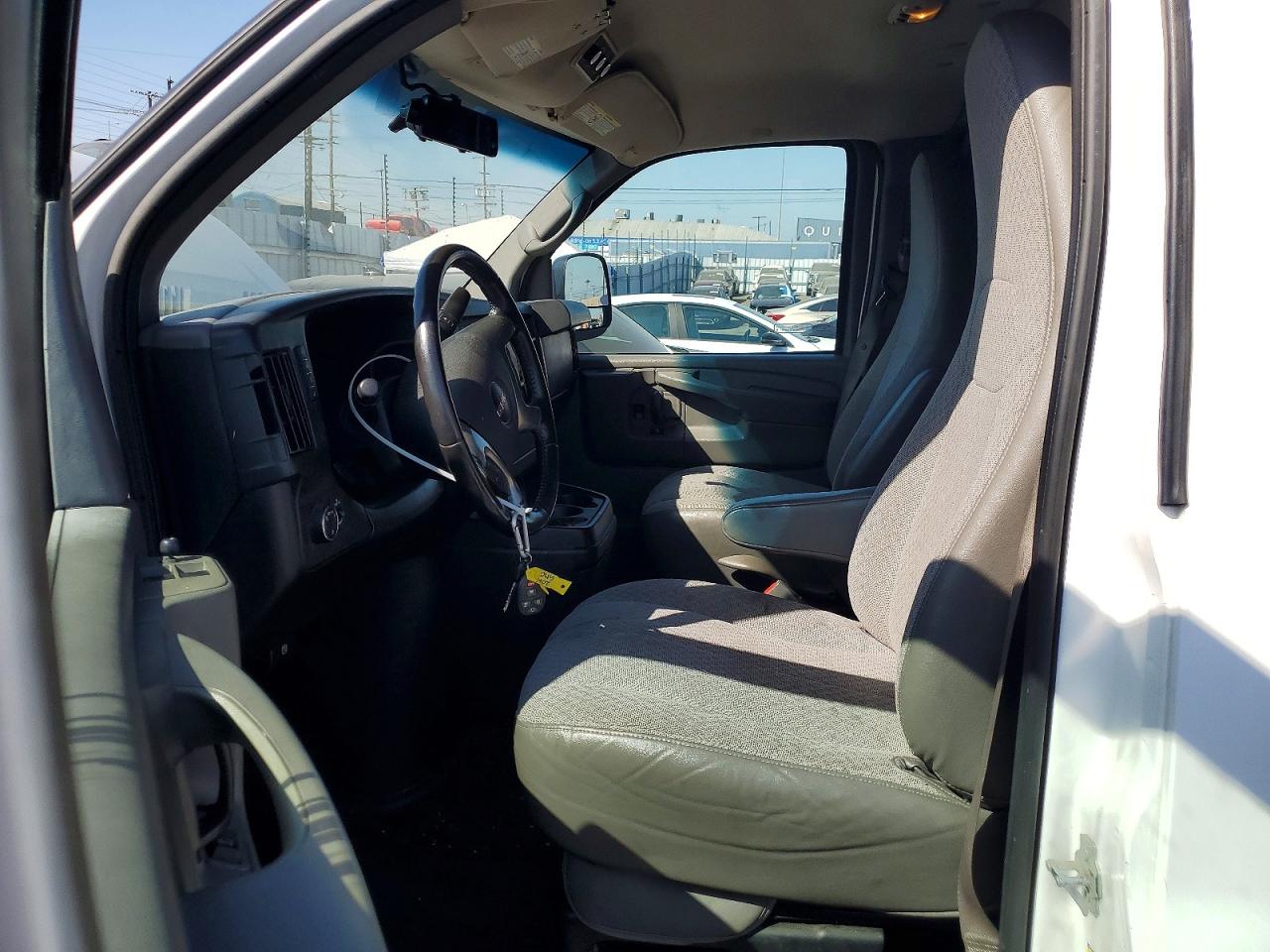 GMC Savana G3500 Lt