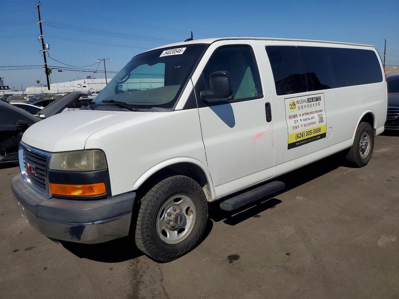 Salvage GMC Savana Image