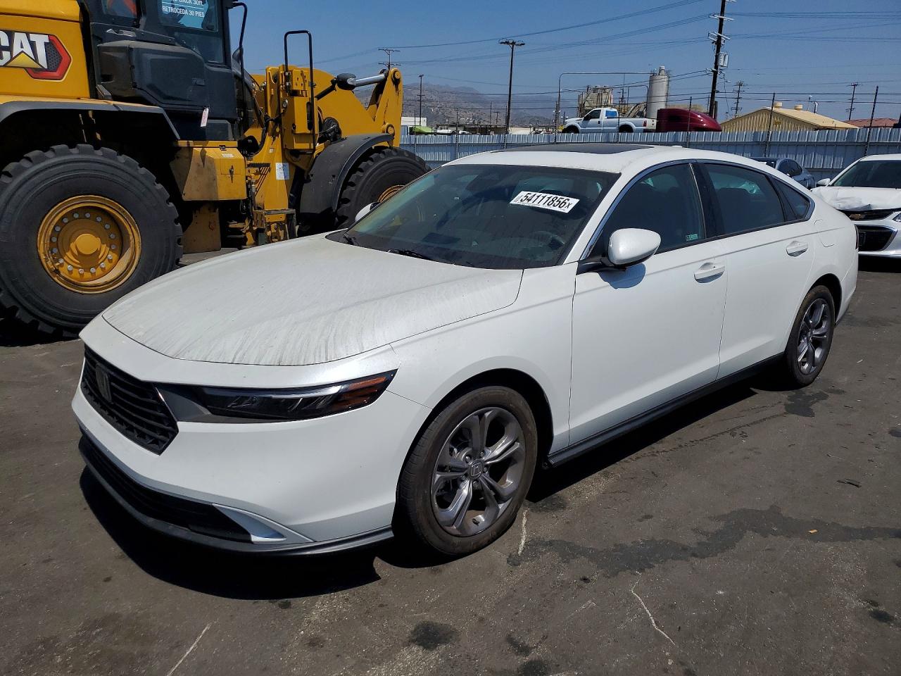 Salvage Honda Accord Image
