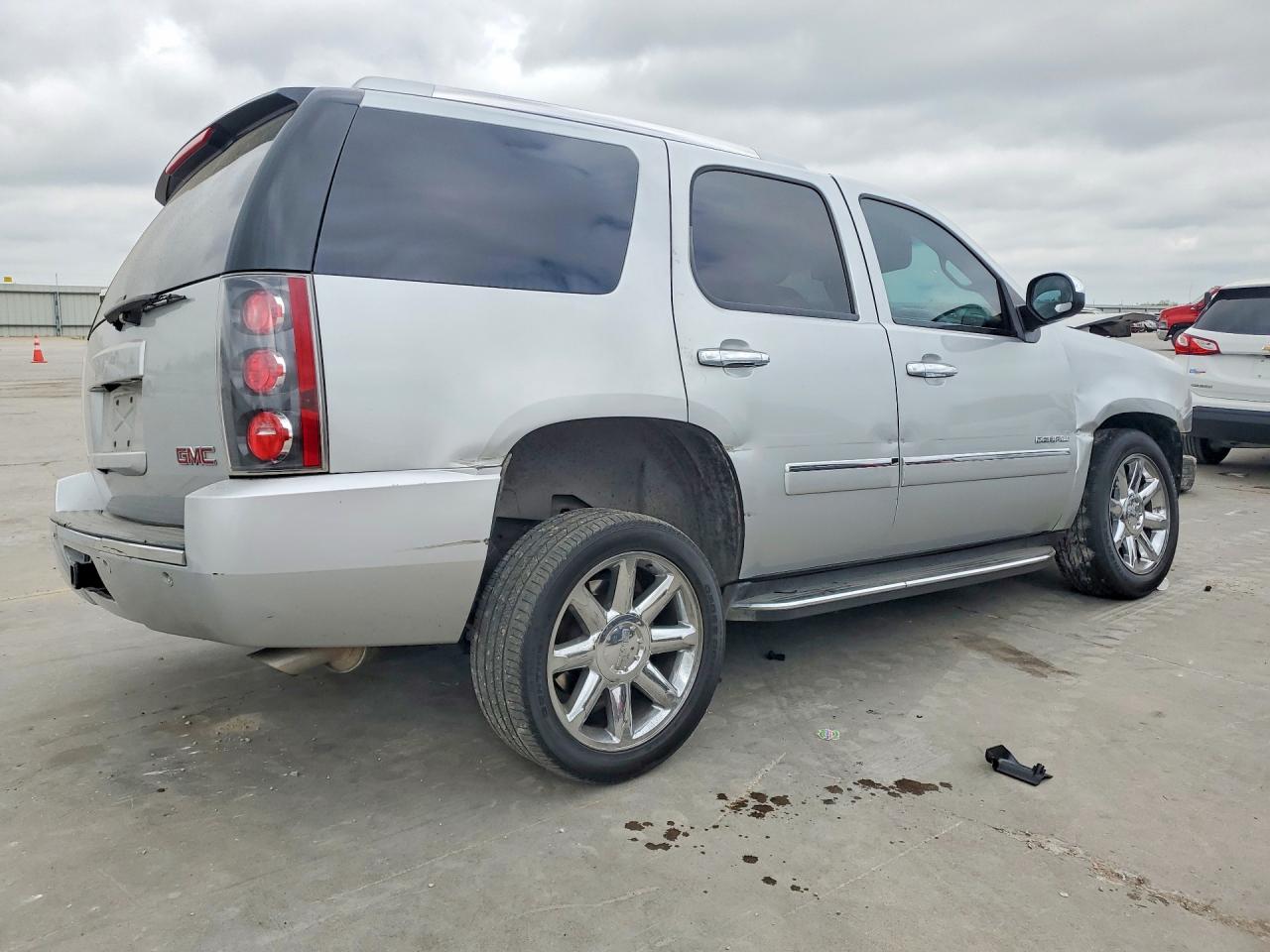 GMC Yukon Denali
