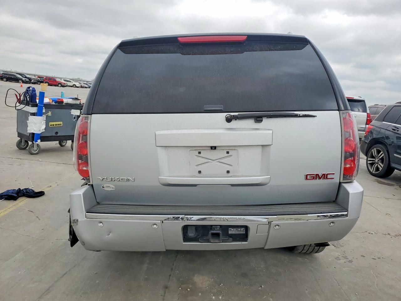 GMC Yukon Denali