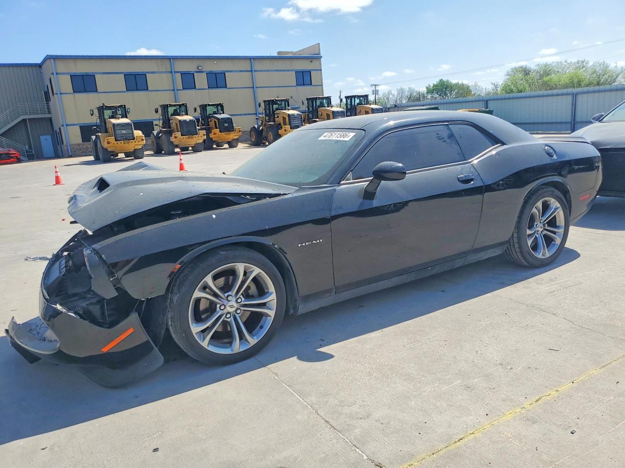 Salvage Dodge Challenger Image