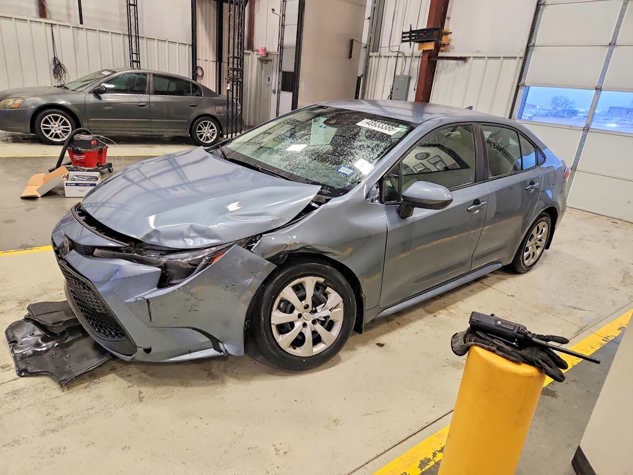 Salvage Toyota Corolla Image