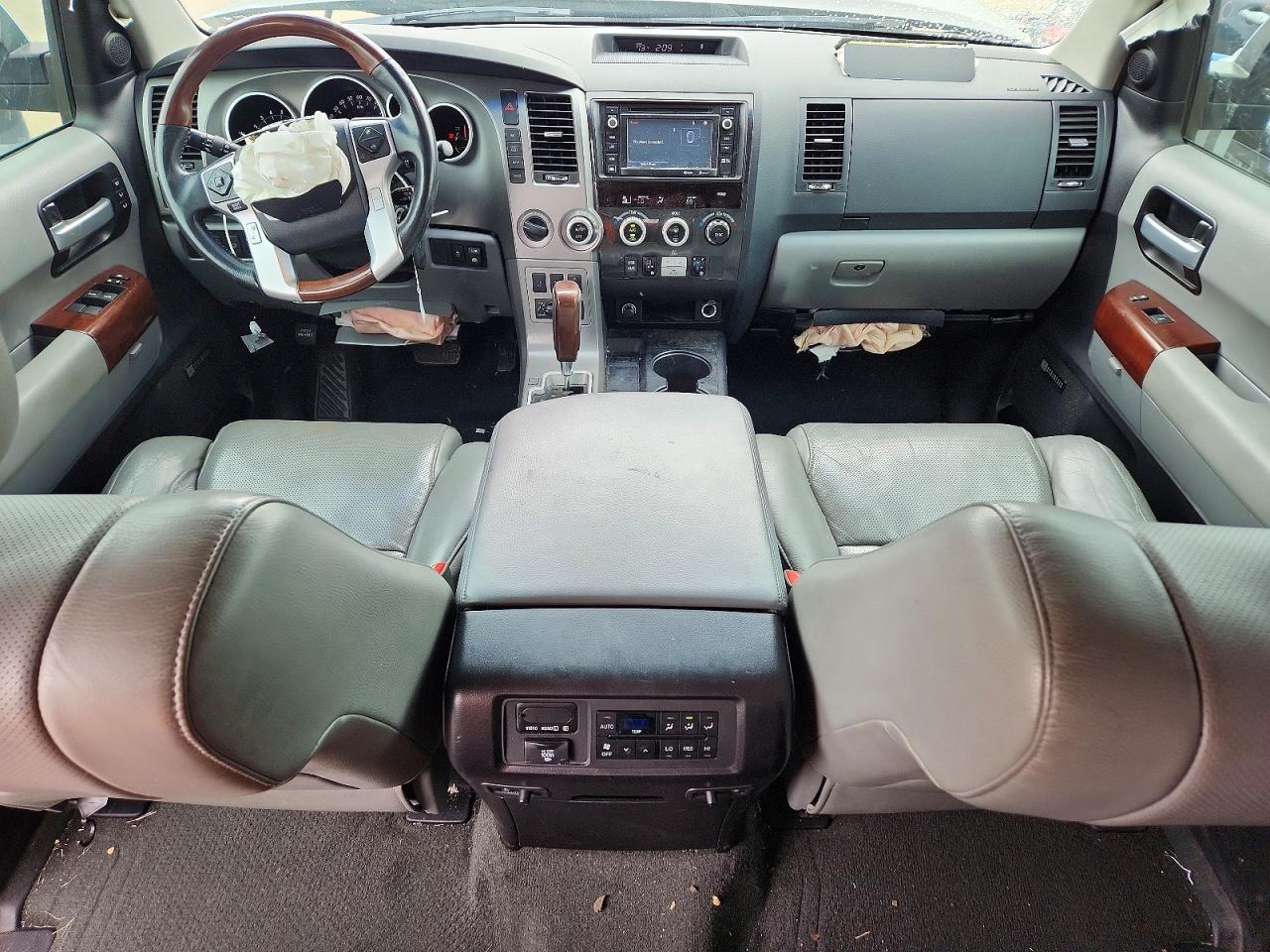 Toyota Sequoia Platinum