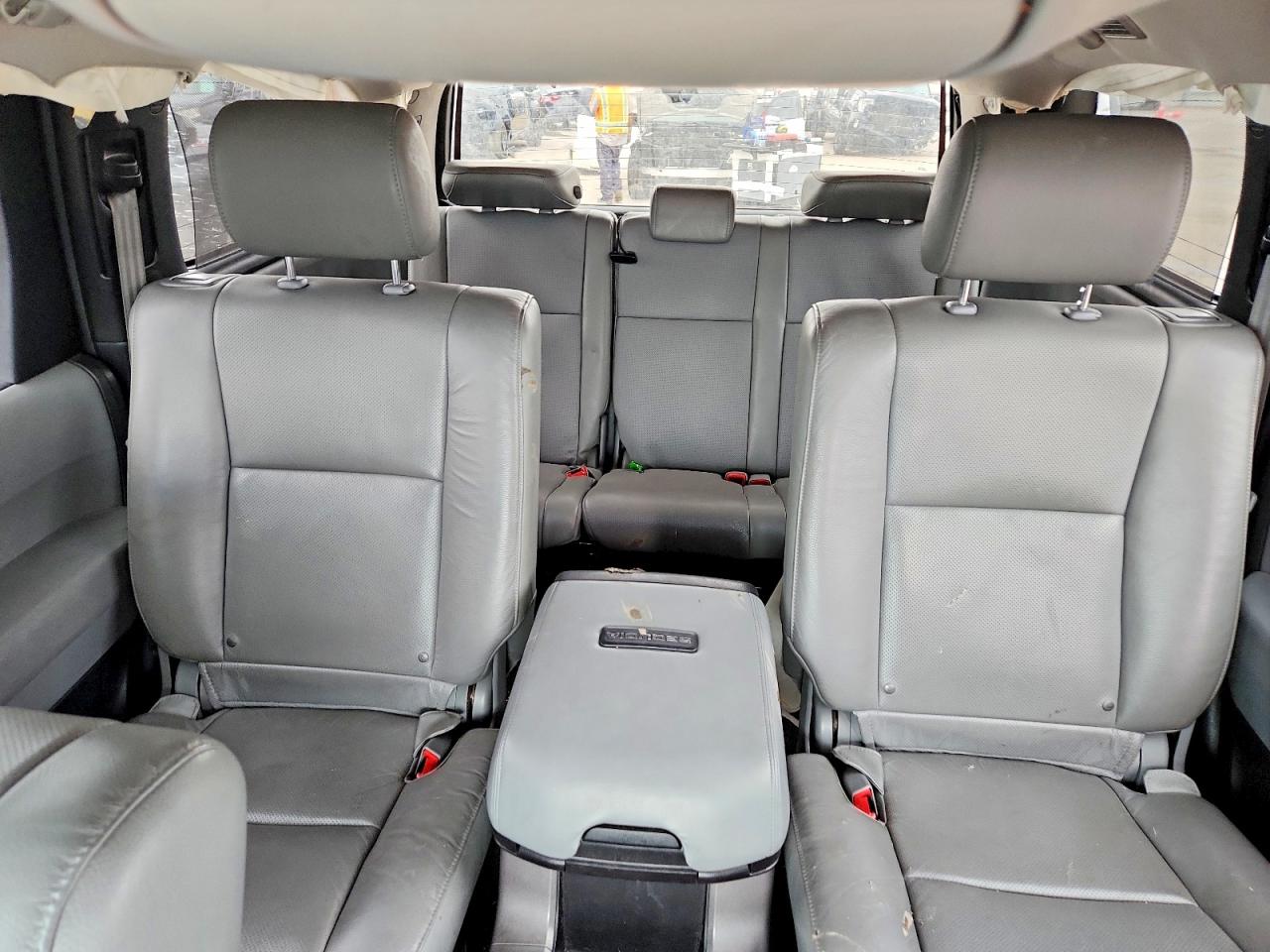 Toyota Sequoia Platinum