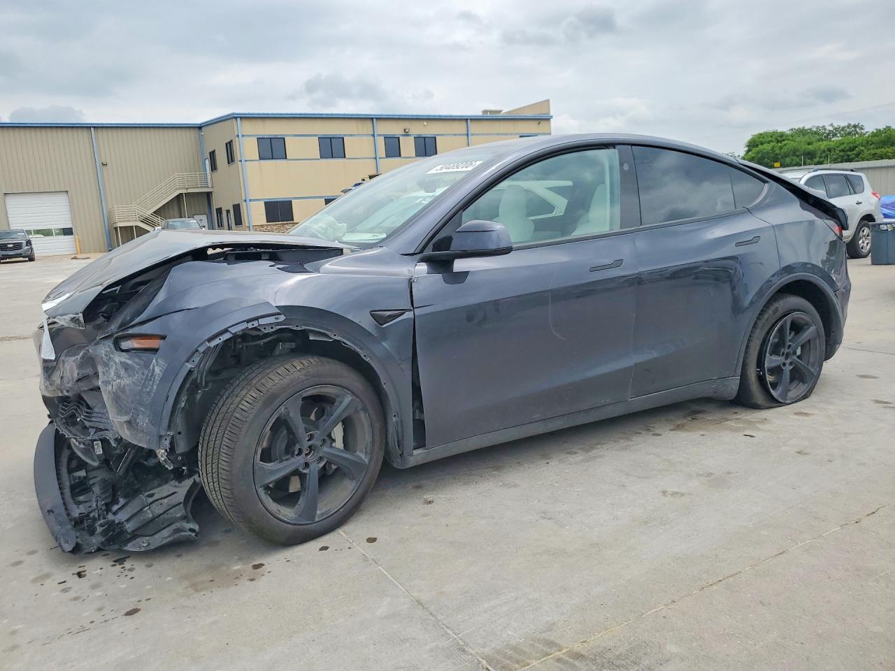Salvage Tesla Model Y Image