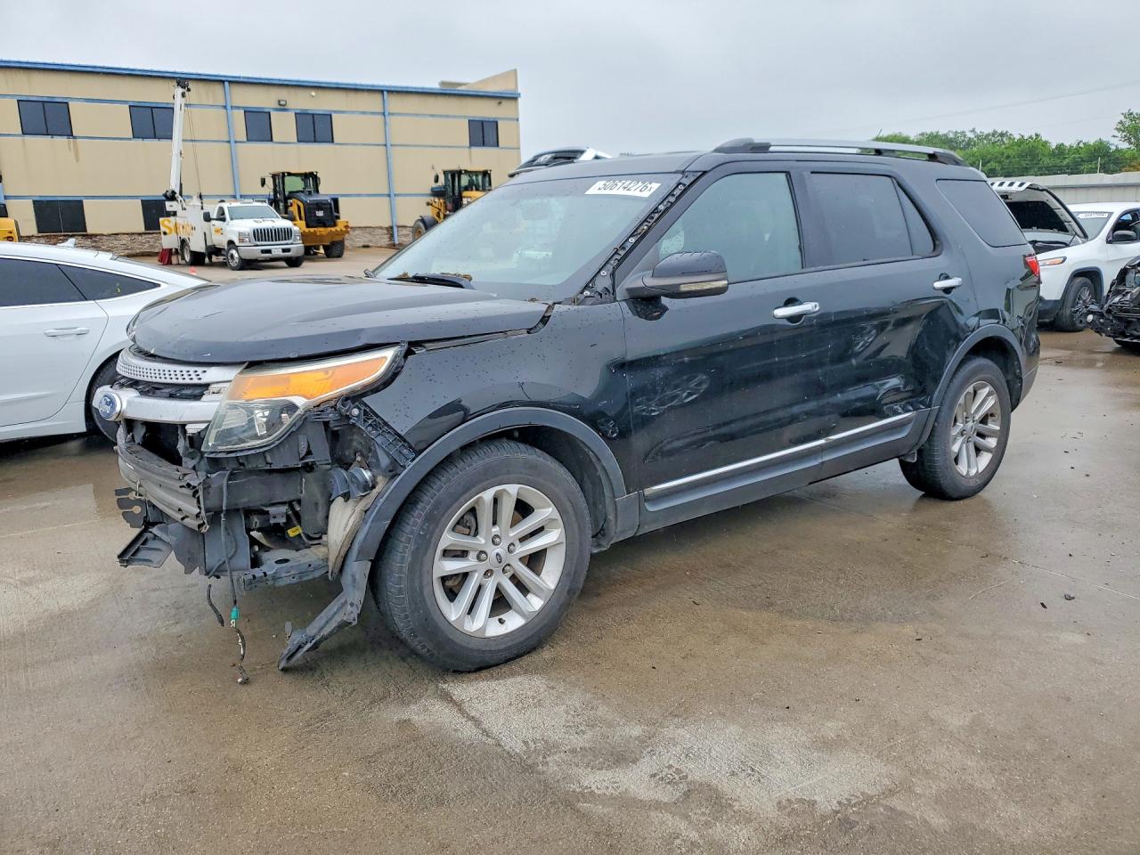 Salvage Ford Explorer Image