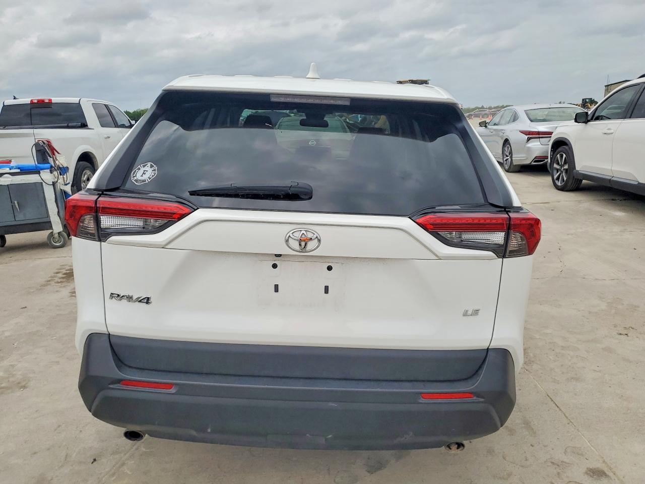Toyota RAV4 Le