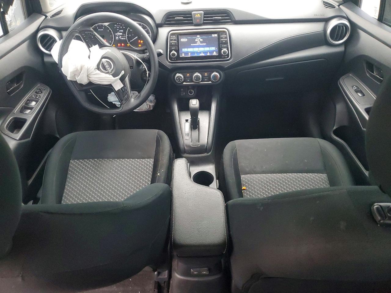 Nissan Versa S
