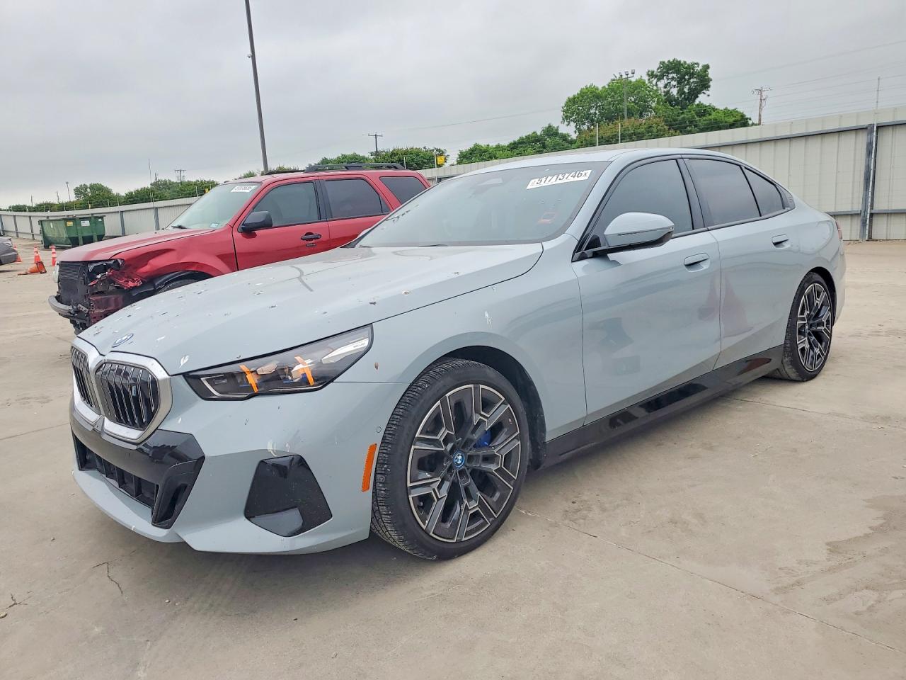 Salvage BMW I5 Image