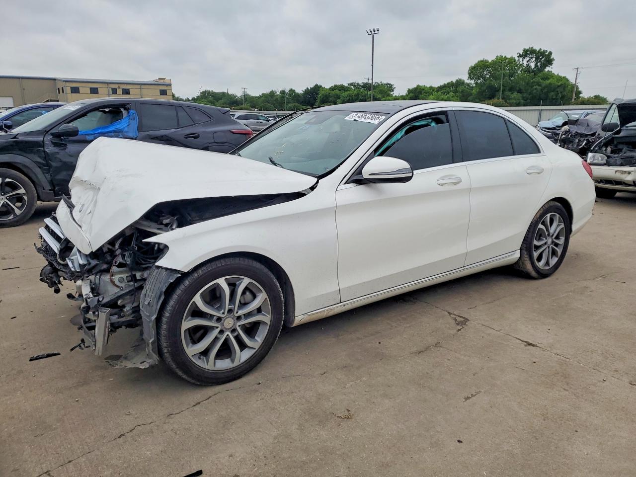 Salvage Mercedes-Benz C-Class Image