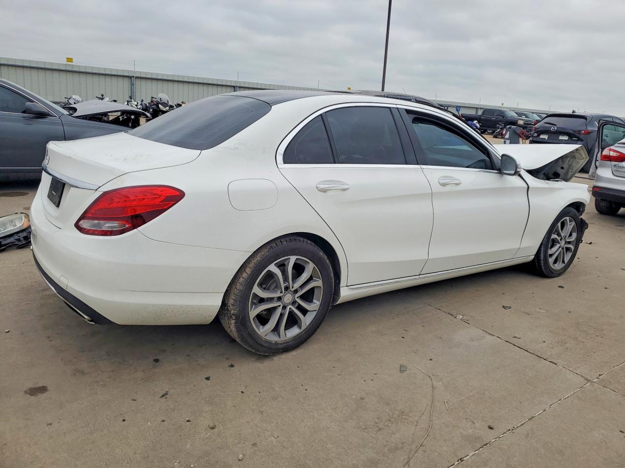 Mercedes-Benz C-Class 300