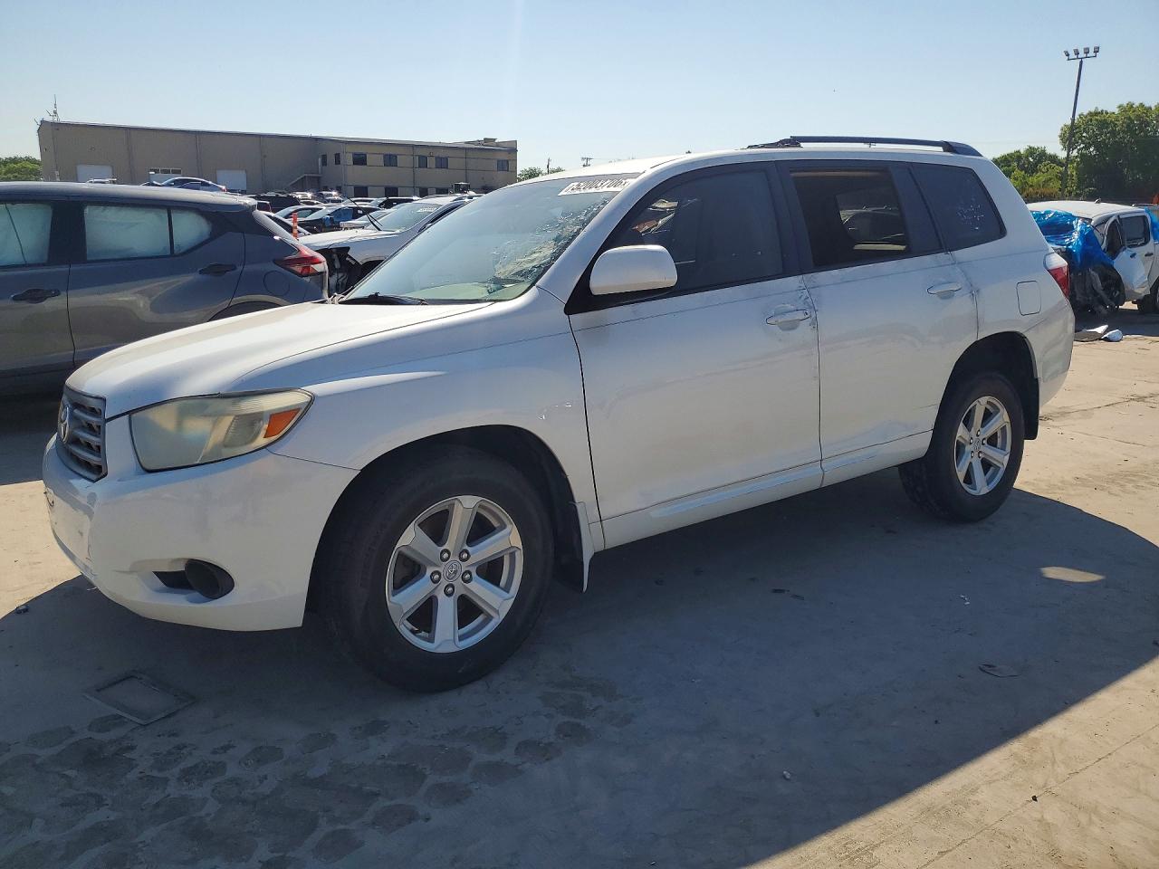 Salvage Toyota Highlander Image