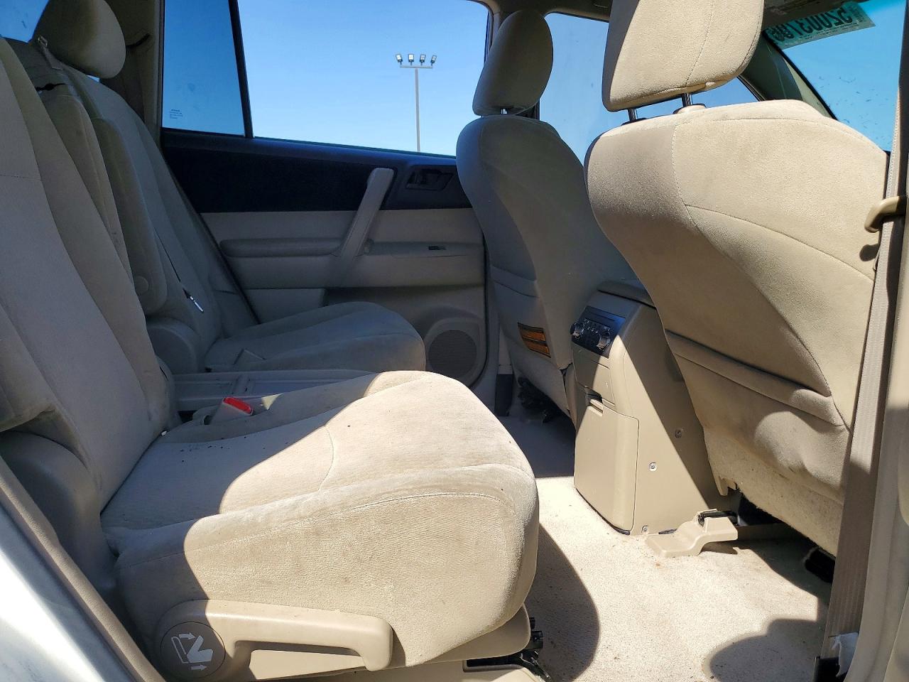 Toyota Highlander Base