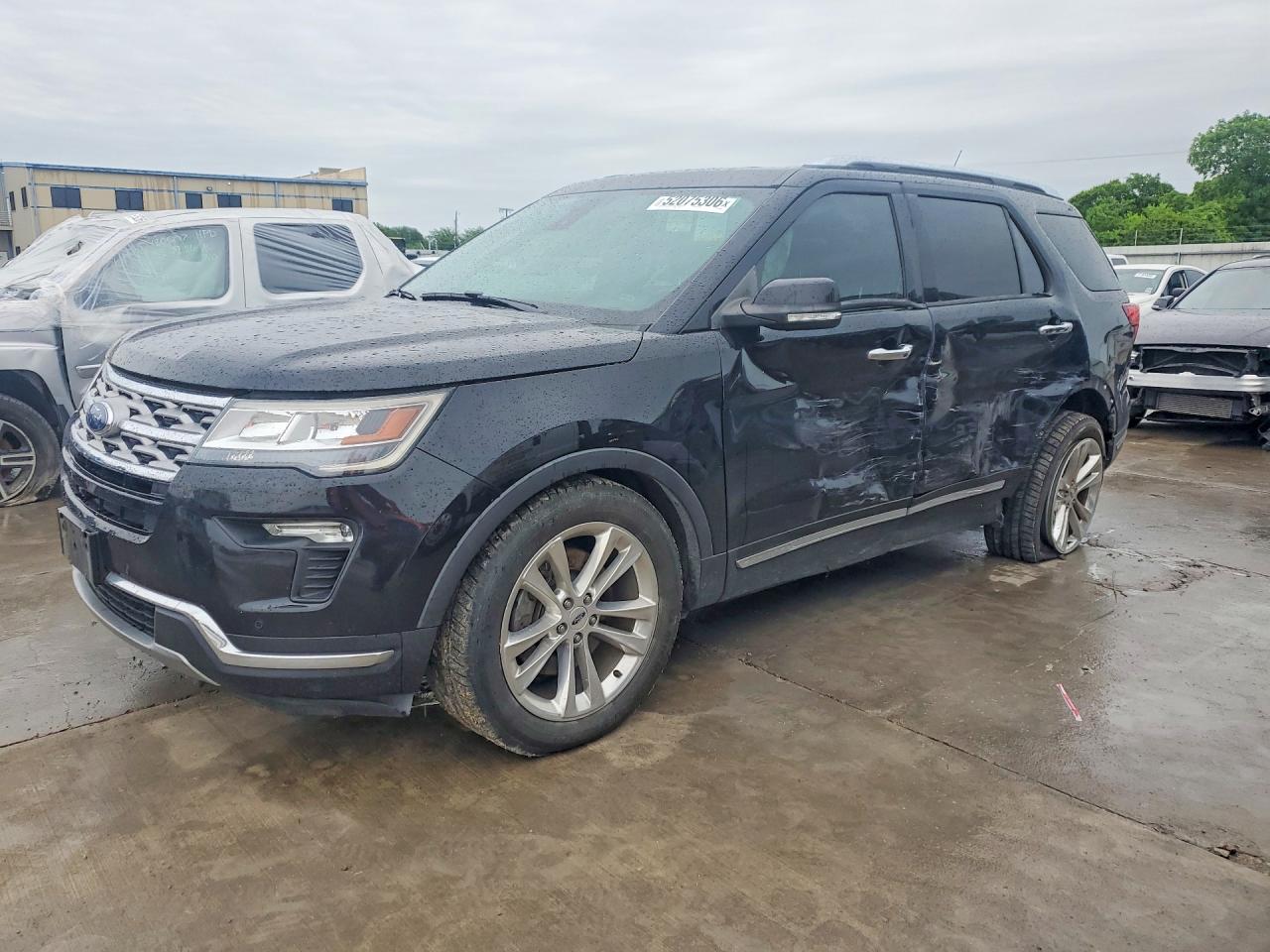 Salvage Ford Explorer Image