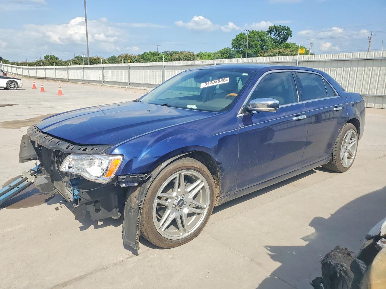 Salvage Chrysler 300 Image