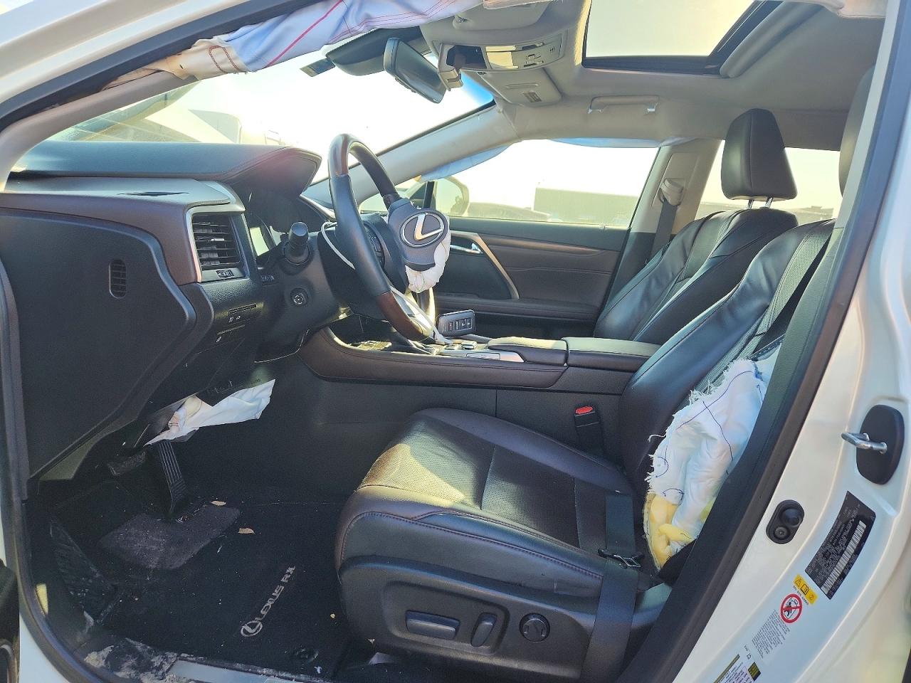 Lexus RX Base