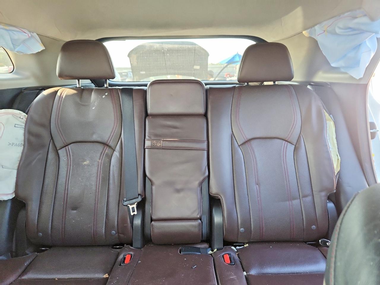 Lexus RX Base