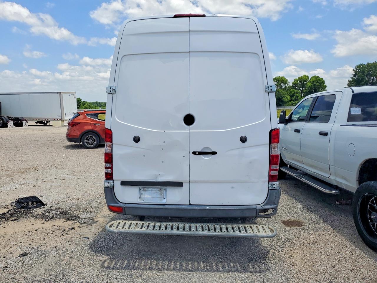 Mercedes-Benz Sprinter 2500