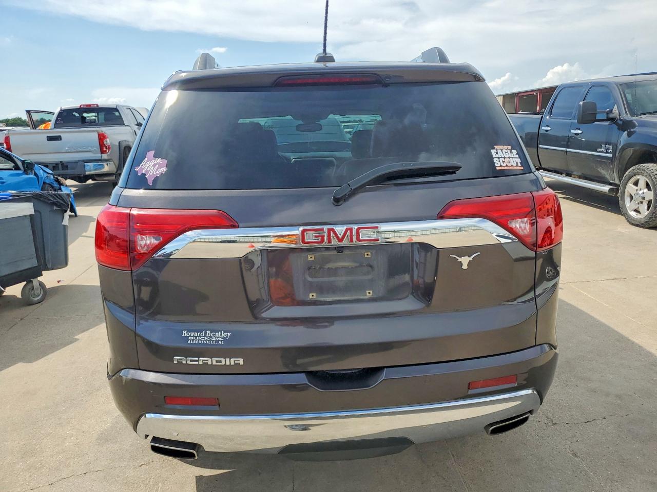 GMC Acadia Denali