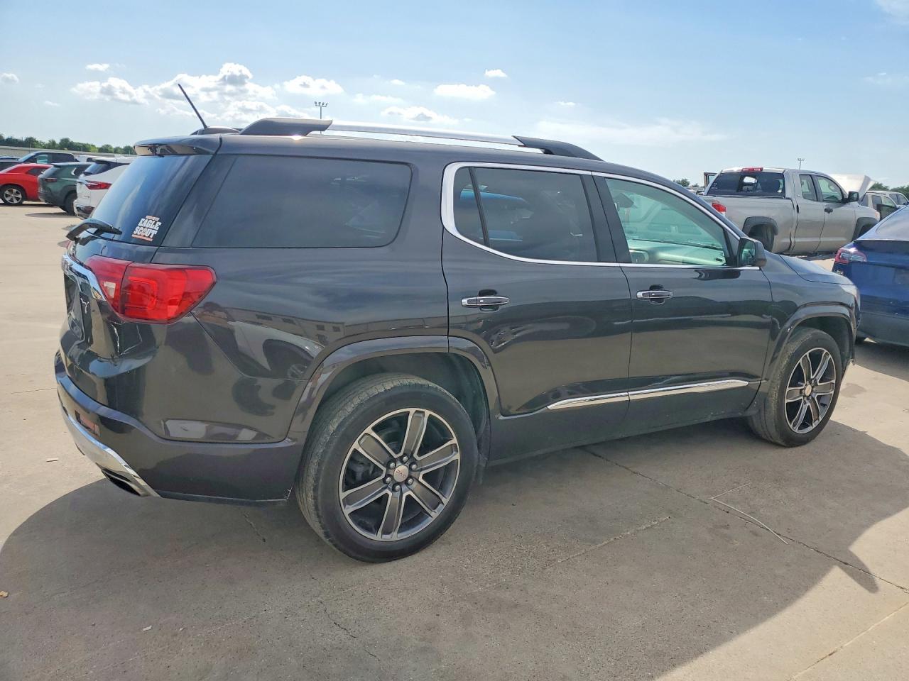 GMC Acadia Denali