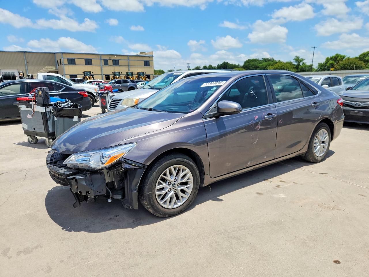Salvage Toyota Camry Image