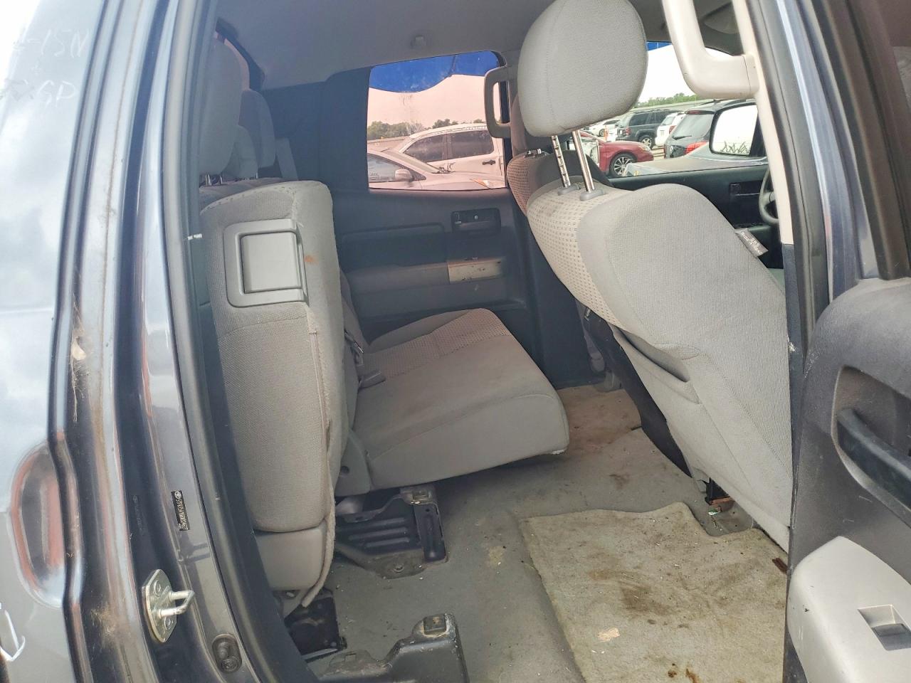 Toyota Tundra Sr5