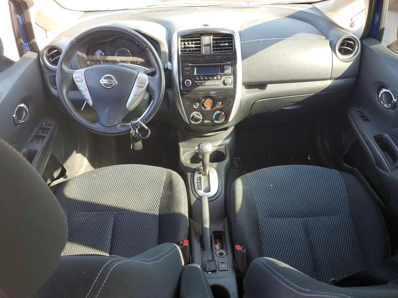 Nissan Versa Sv