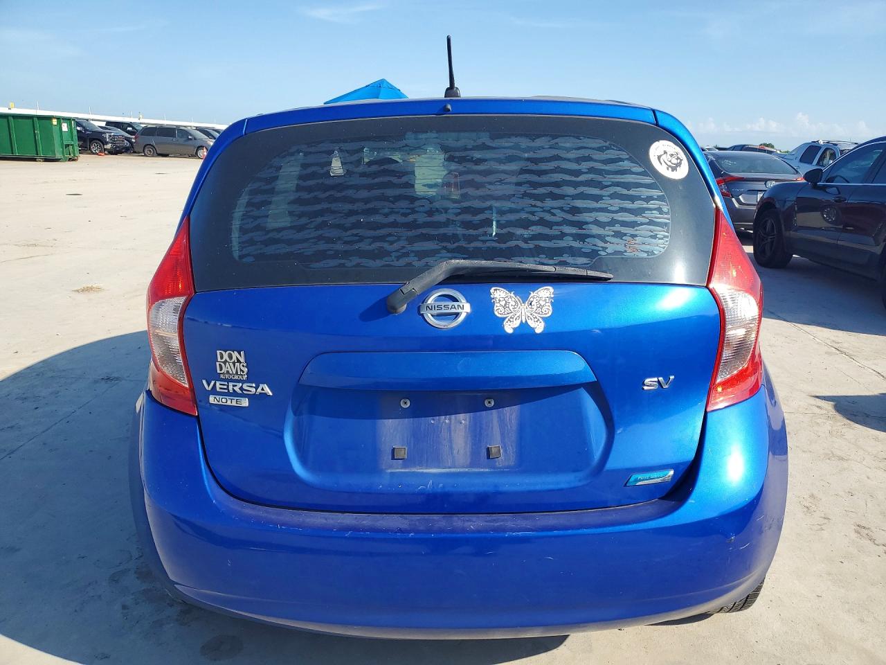 Nissan Versa Sv