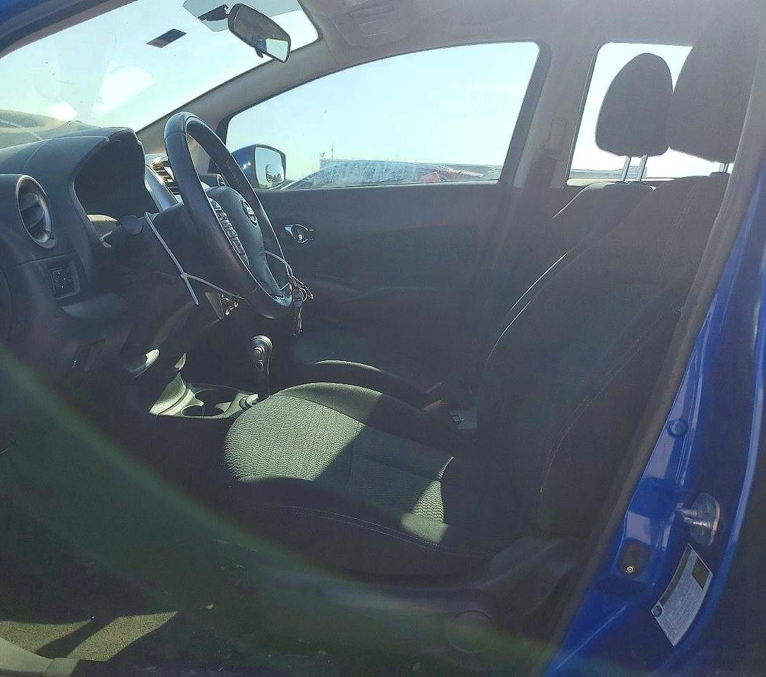 Nissan Versa Sv