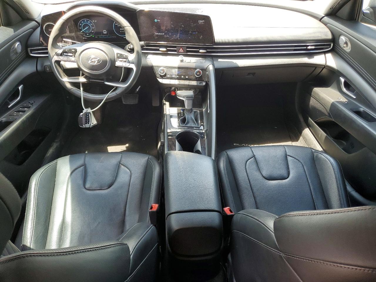 Hyundai ELANTRA Limited