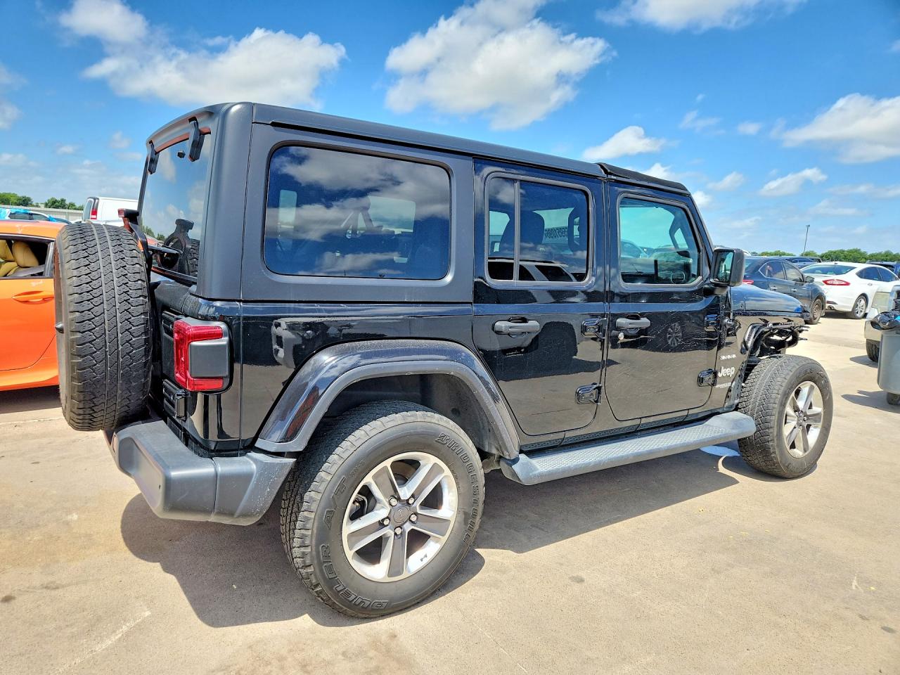 Jeep Wrangler Sahara