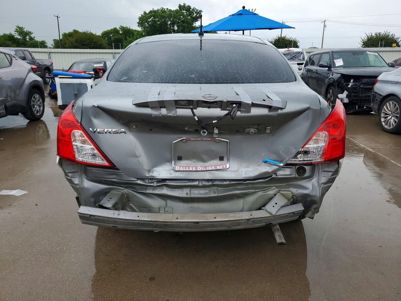 Nissan Versa 1.6 S