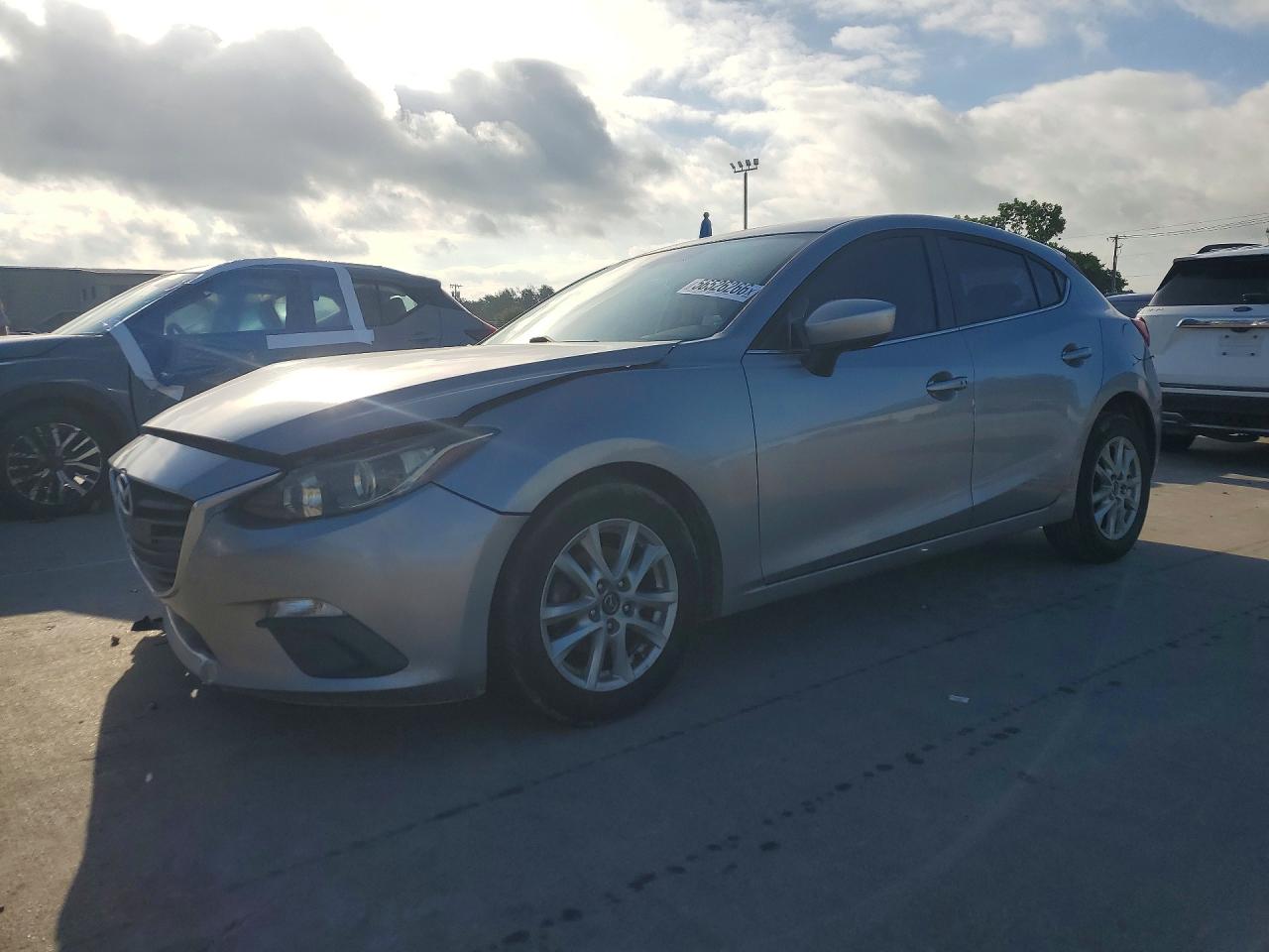 Salvage Mazda 3 Image