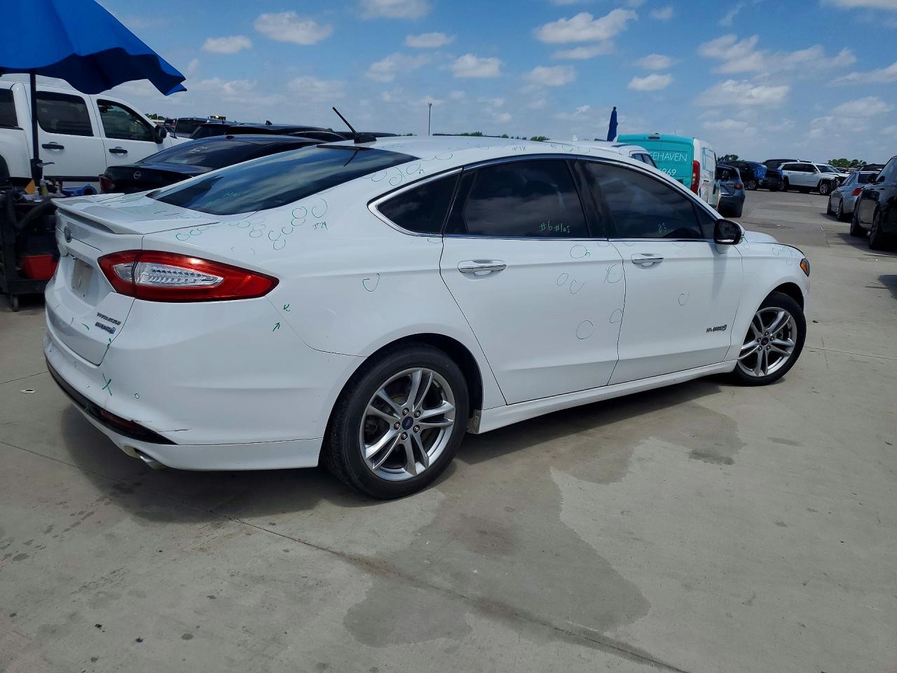 Ford Fusion Titanium Hev