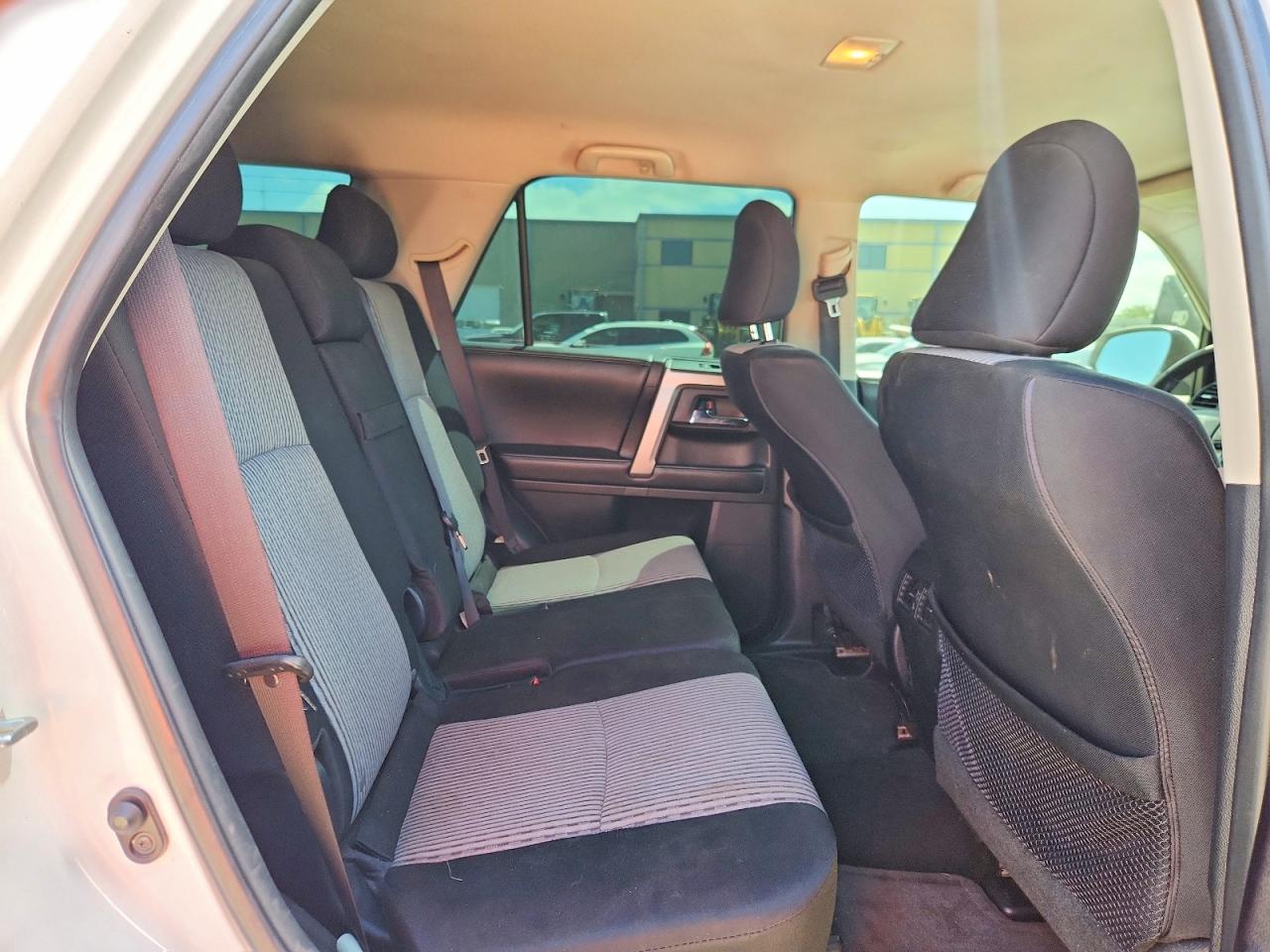 Toyota 4Runner Sr5