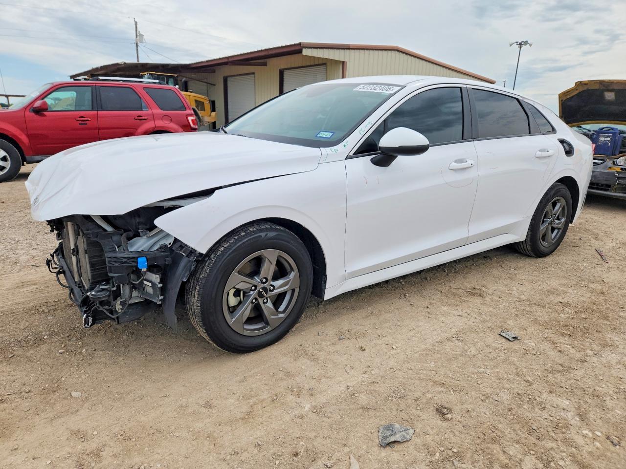 Salvage Kia K5 Image