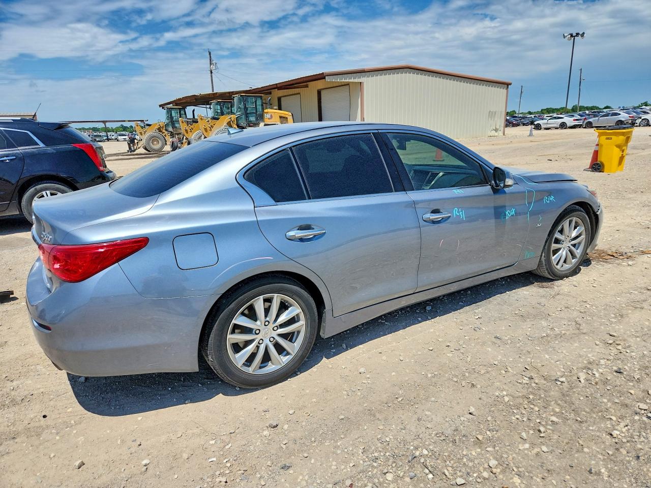 INFINITI Q50 Base