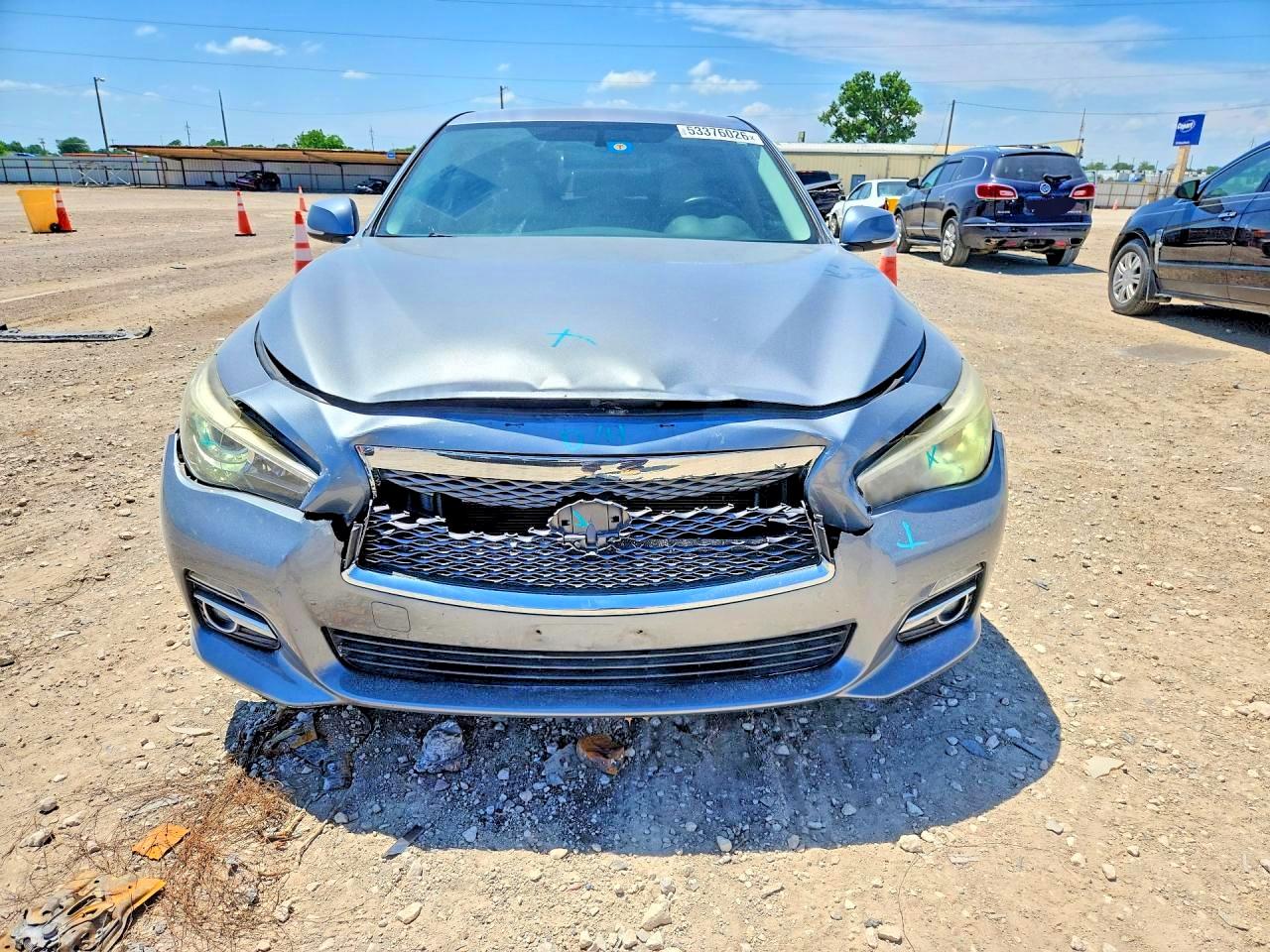 INFINITI Q50 Base